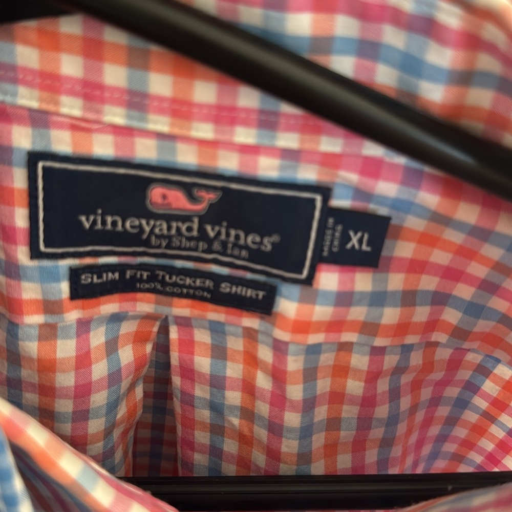 Vineyard Vines Button Downs. Xl - image 4